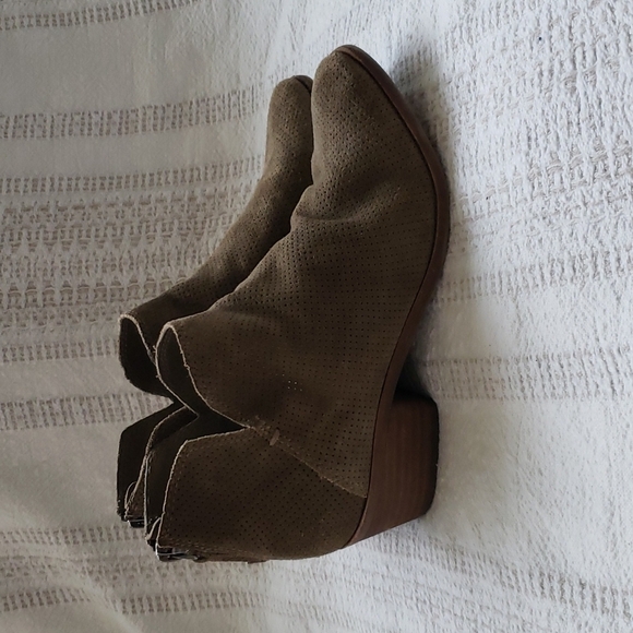 Dolce Vita karsen bootie, tan/beige/brown, genuine leather upper, Sz 8.5. - Picture 9 of 15